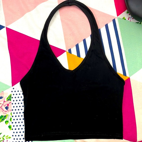 H&M divided halterneck v-neck top - Picture 3 of 3